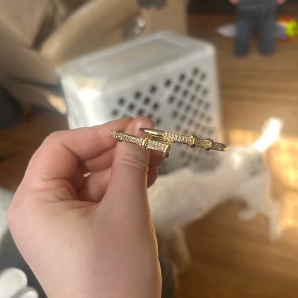 Just Un Clou Nail Gold Crystal Elegant Bracelet - Picture 3 of 13